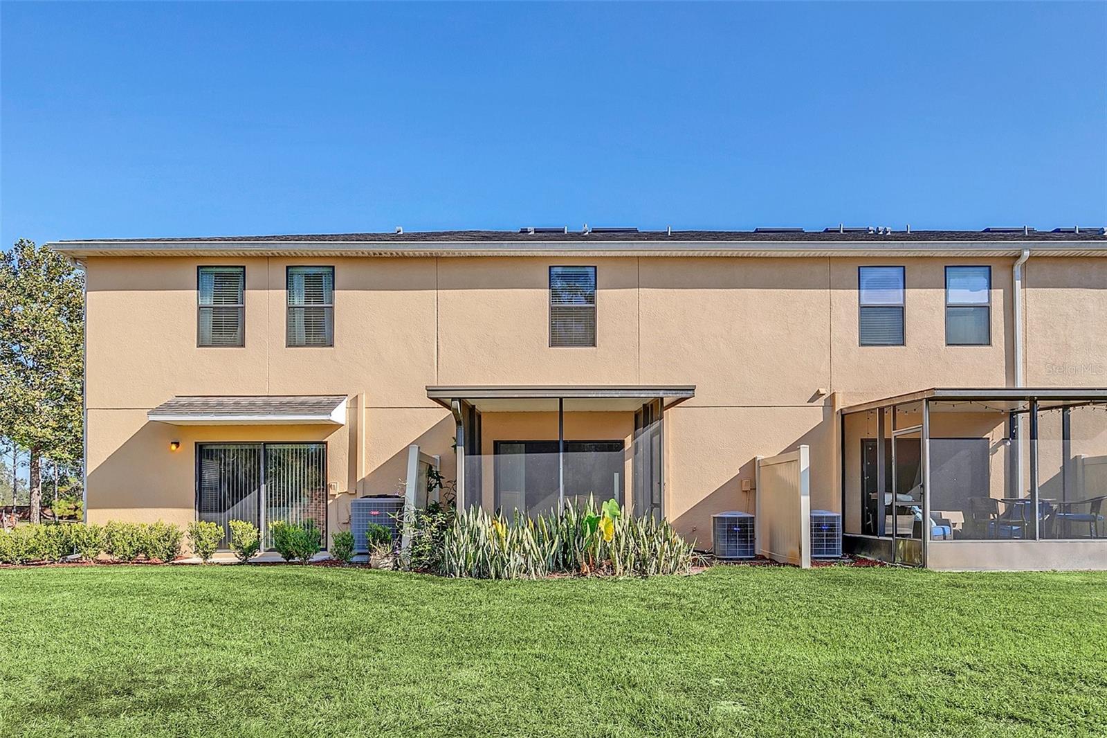 1850 RASPBERRY CANE CT