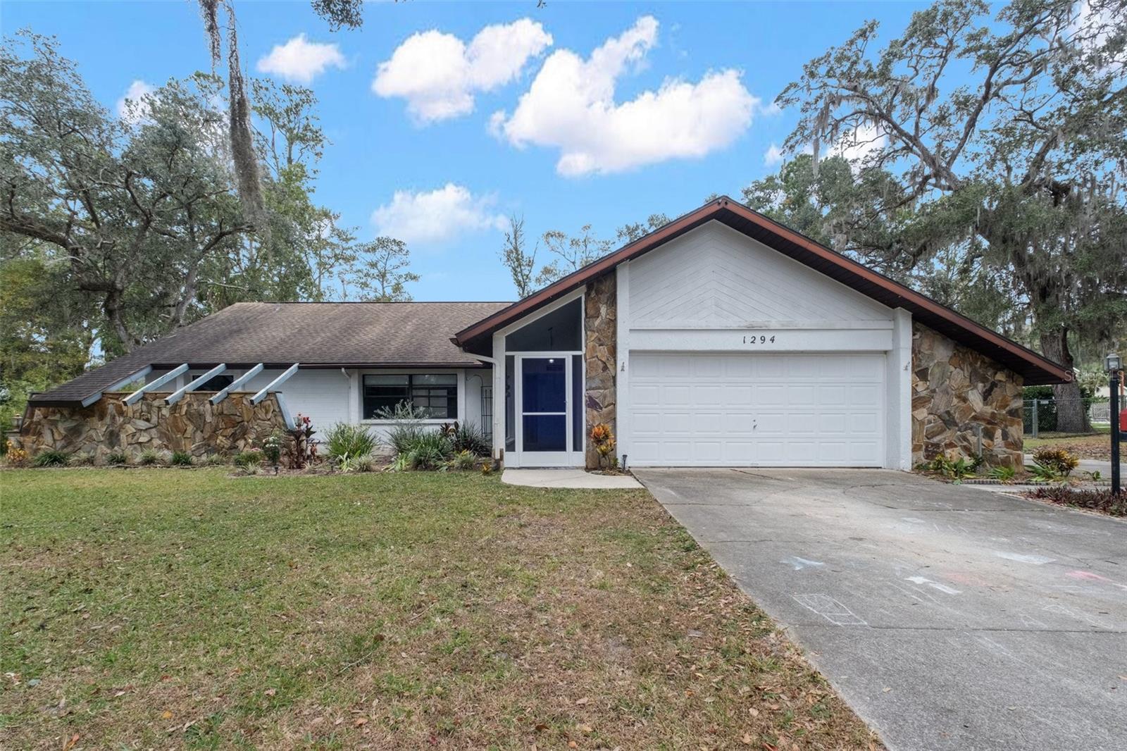 1294 CANDLELIGHT BLVD