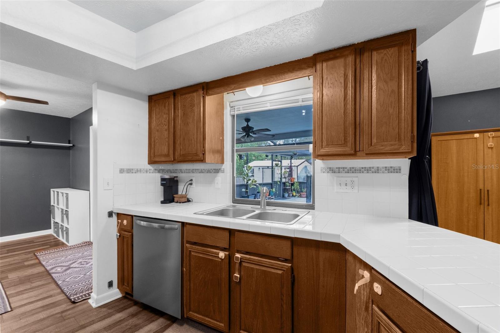 1294 CANDLELIGHT BLVD