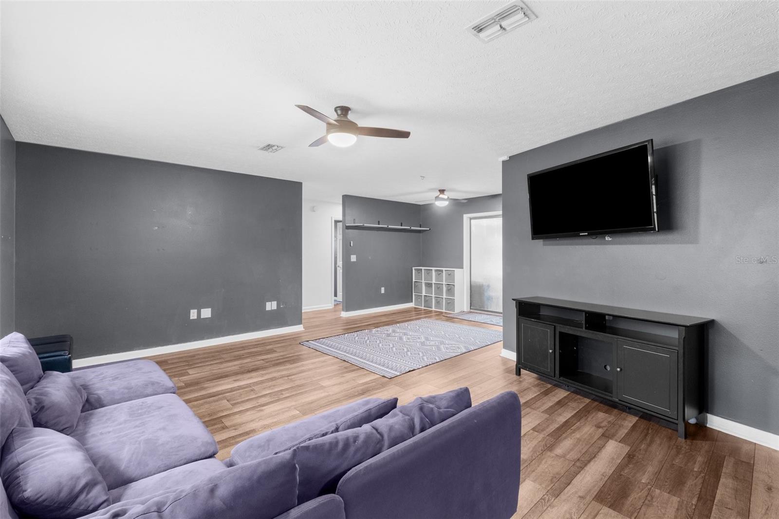 1294 CANDLELIGHT BLVD