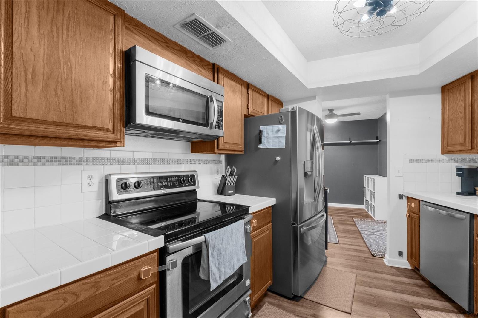 1294 CANDLELIGHT BLVD