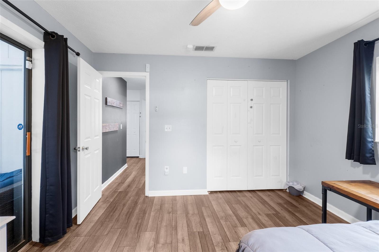 1294 CANDLELIGHT BLVD