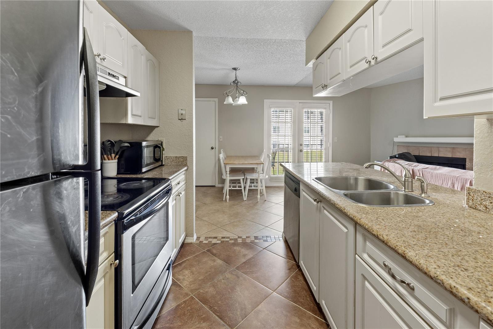 2550 N ALAFAYA TRL #8203