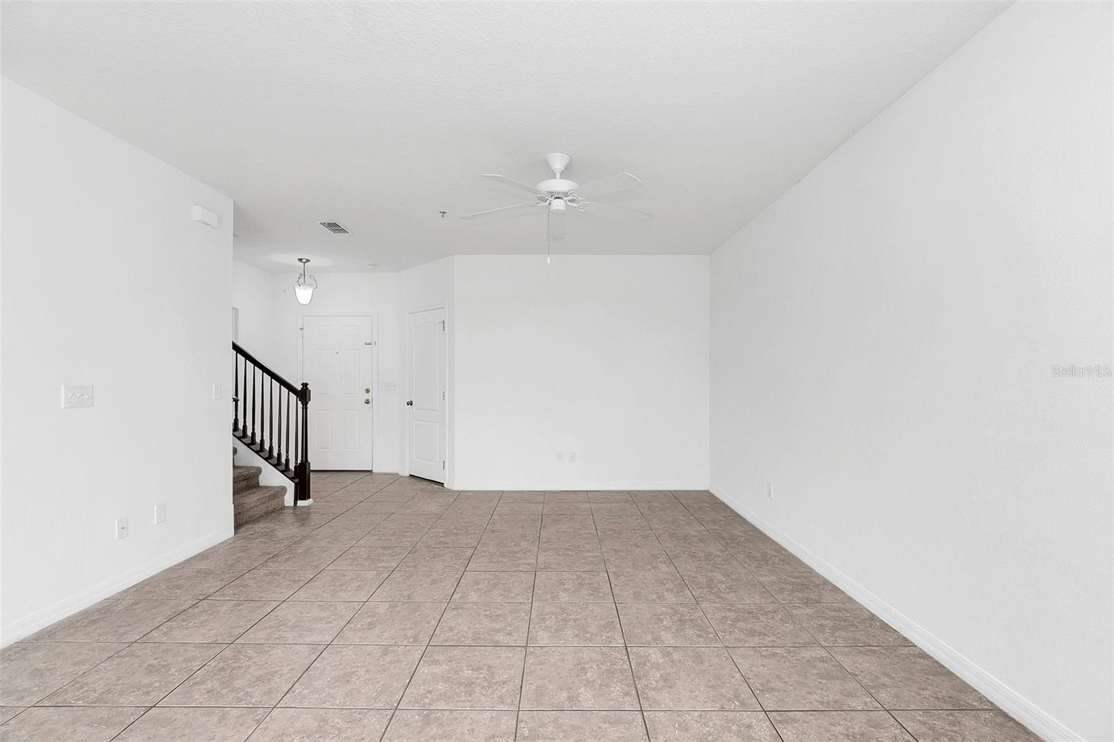 2207 CYPRESS VILLAS DR