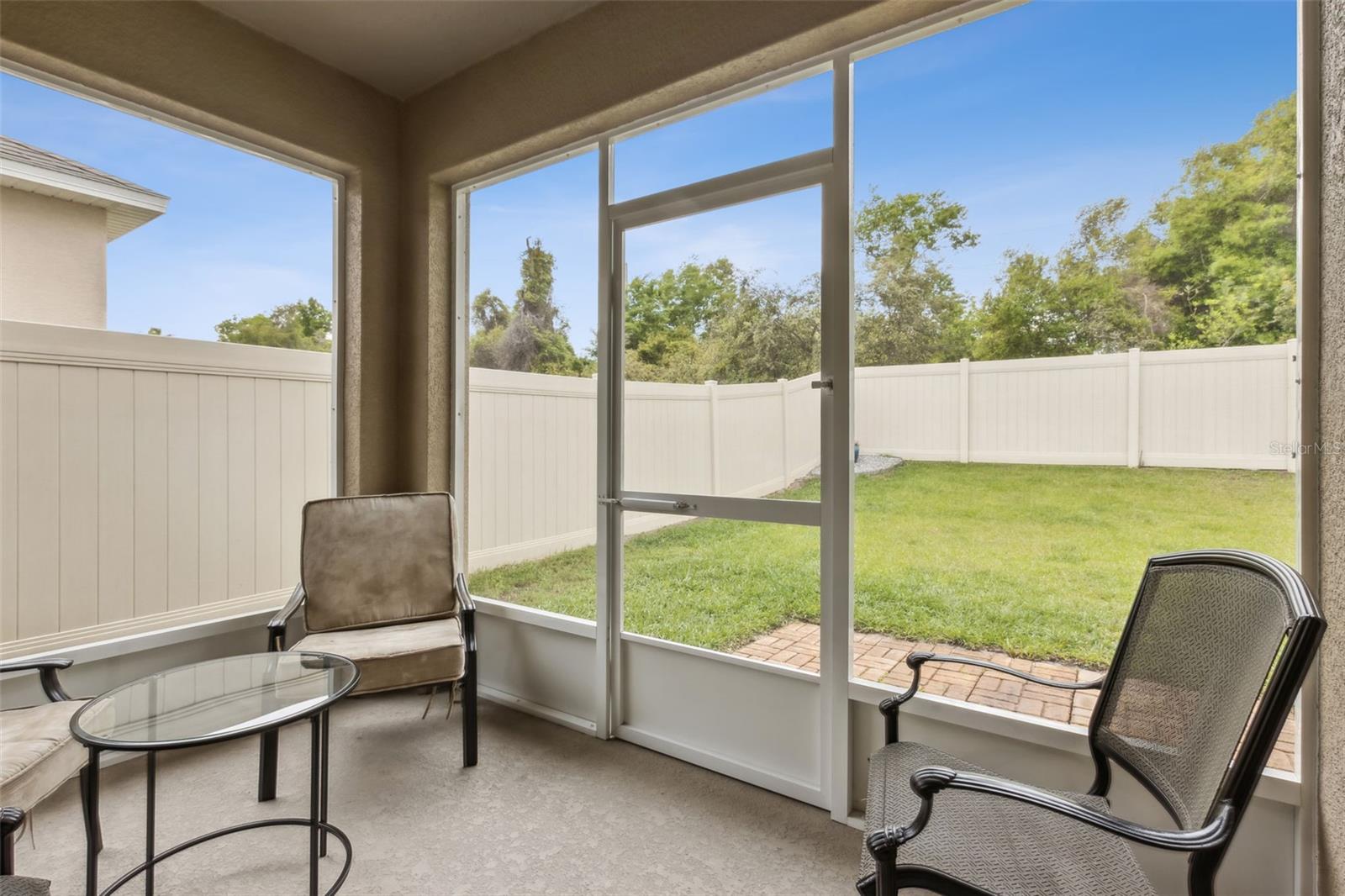 388 AMERICAN HOLLY AVE