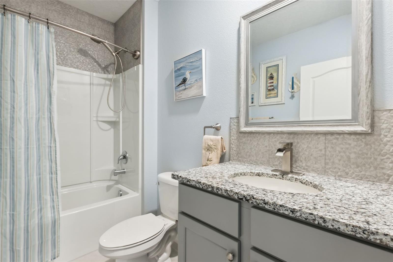 388 AMERICAN HOLLY AVE