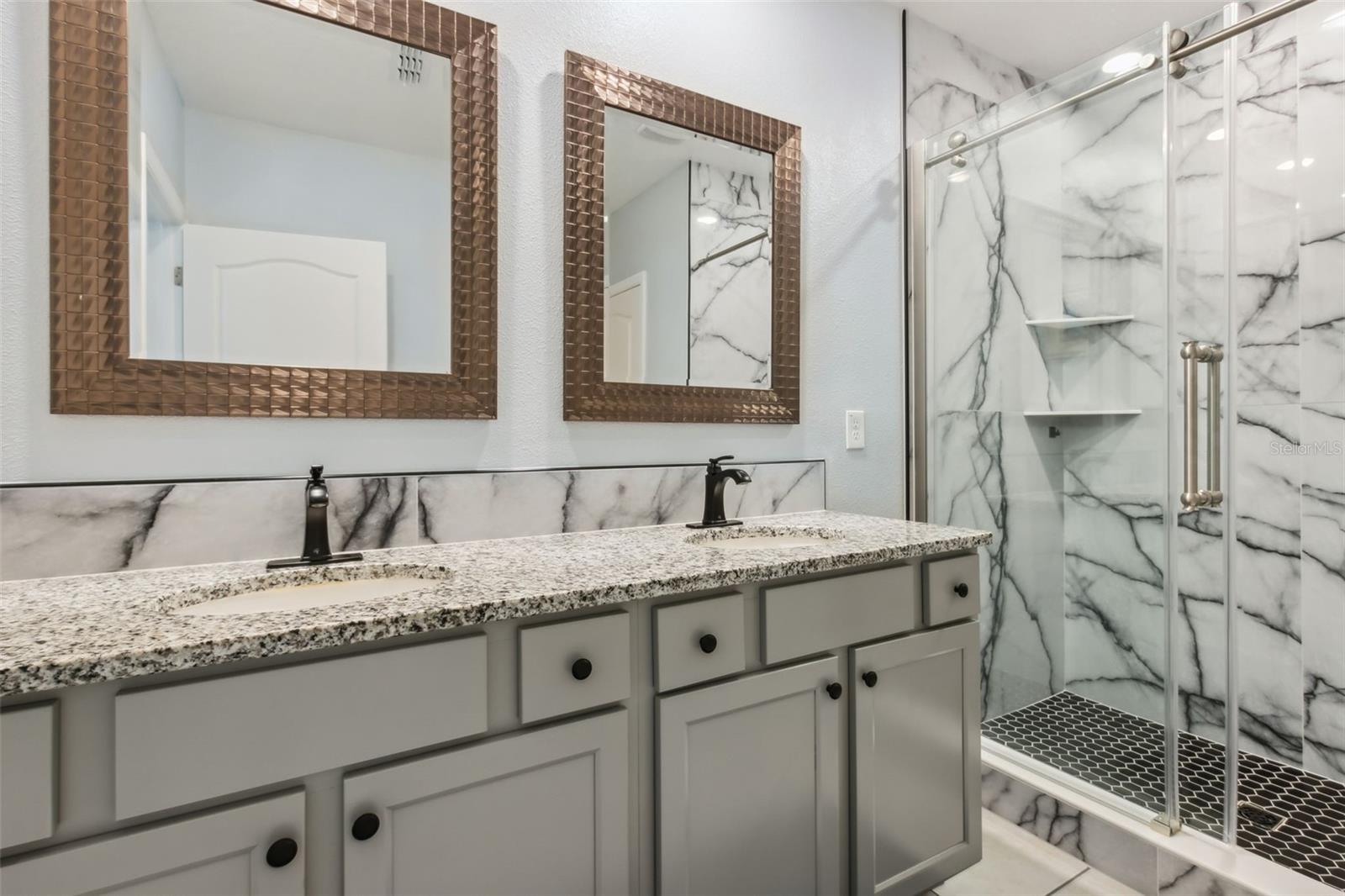 388 AMERICAN HOLLY AVE