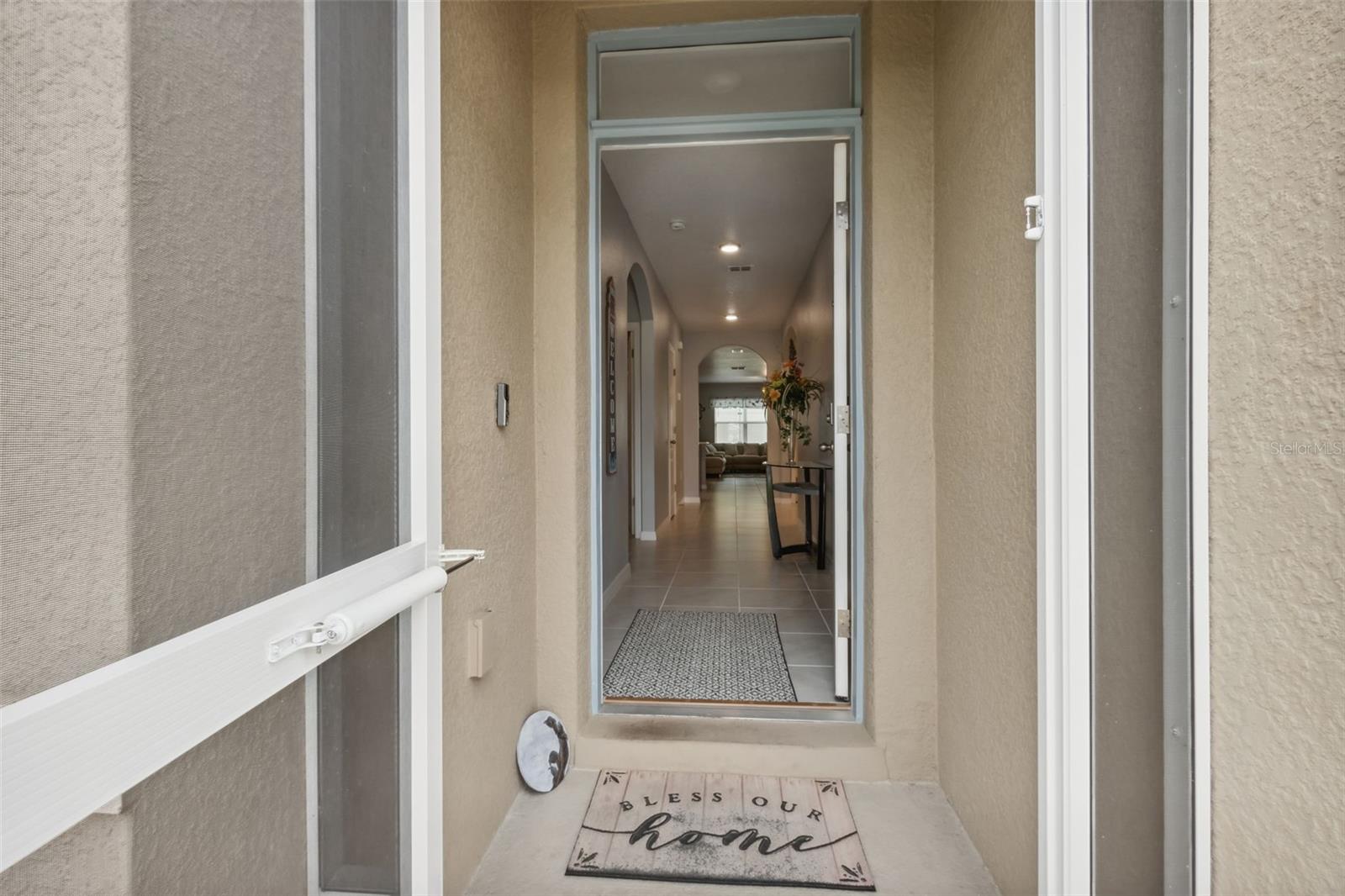 388 AMERICAN HOLLY AVE