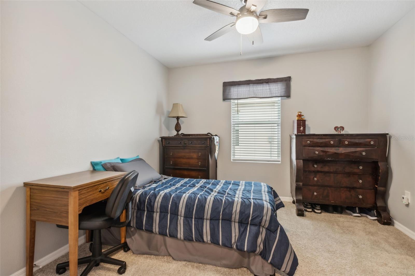 388 AMERICAN HOLLY AVE