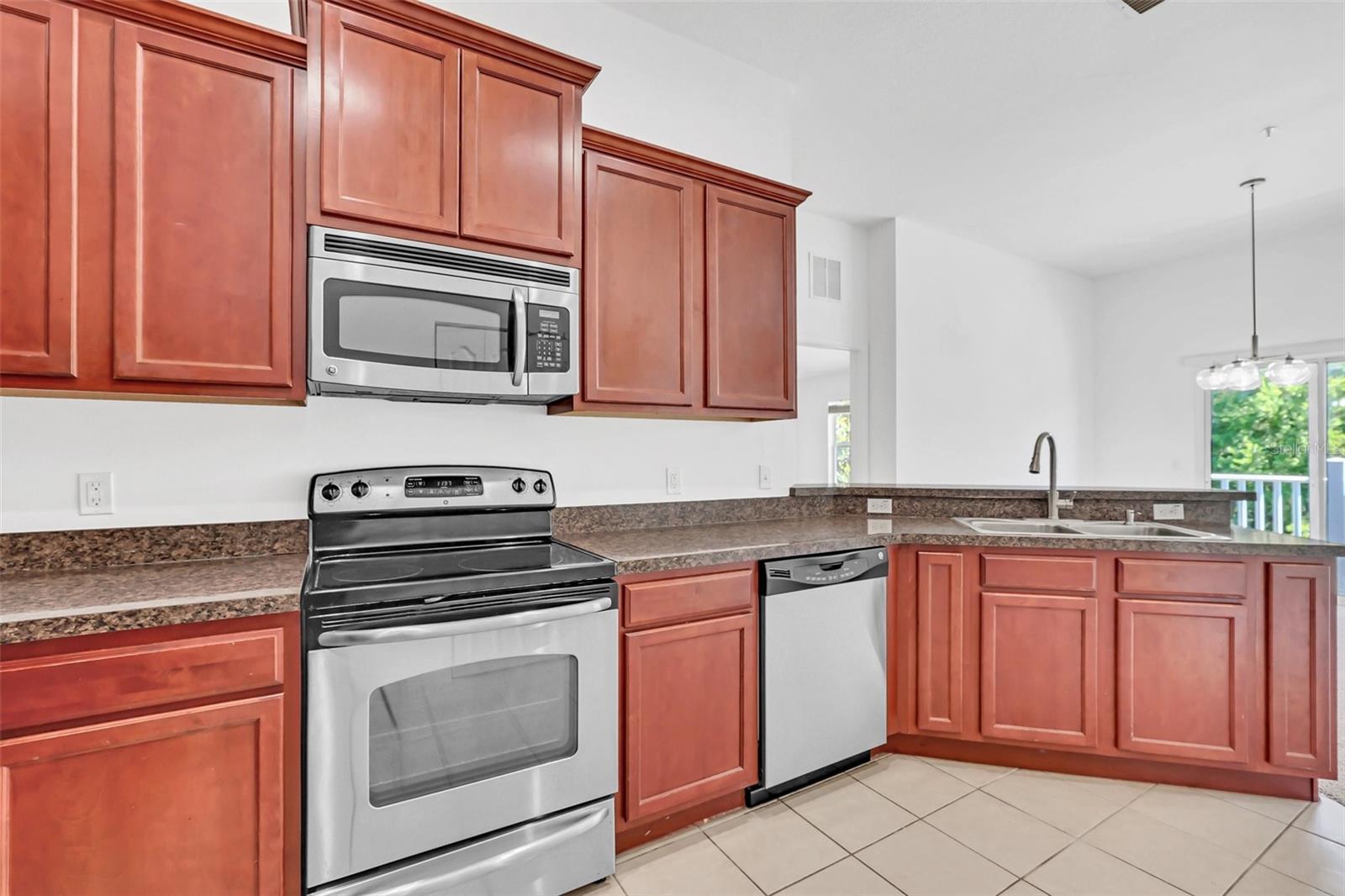 10802 ECLIPSE LILY WAY