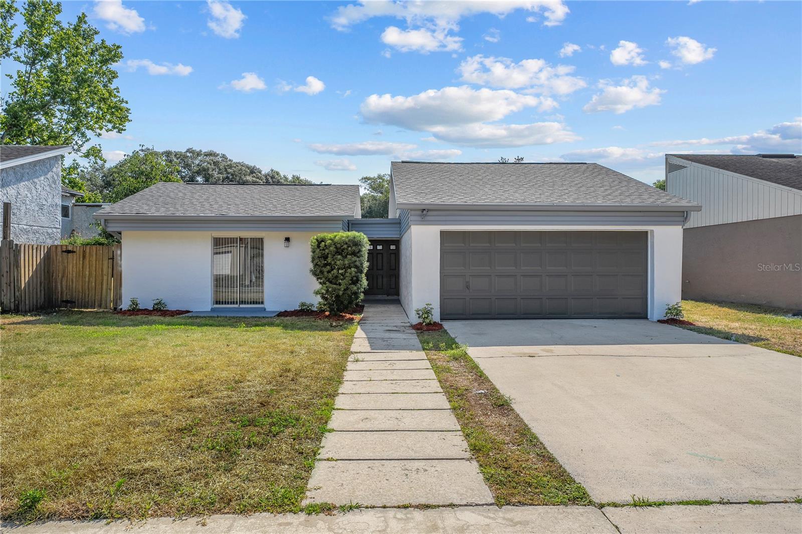 432 BOXWOOD CIR