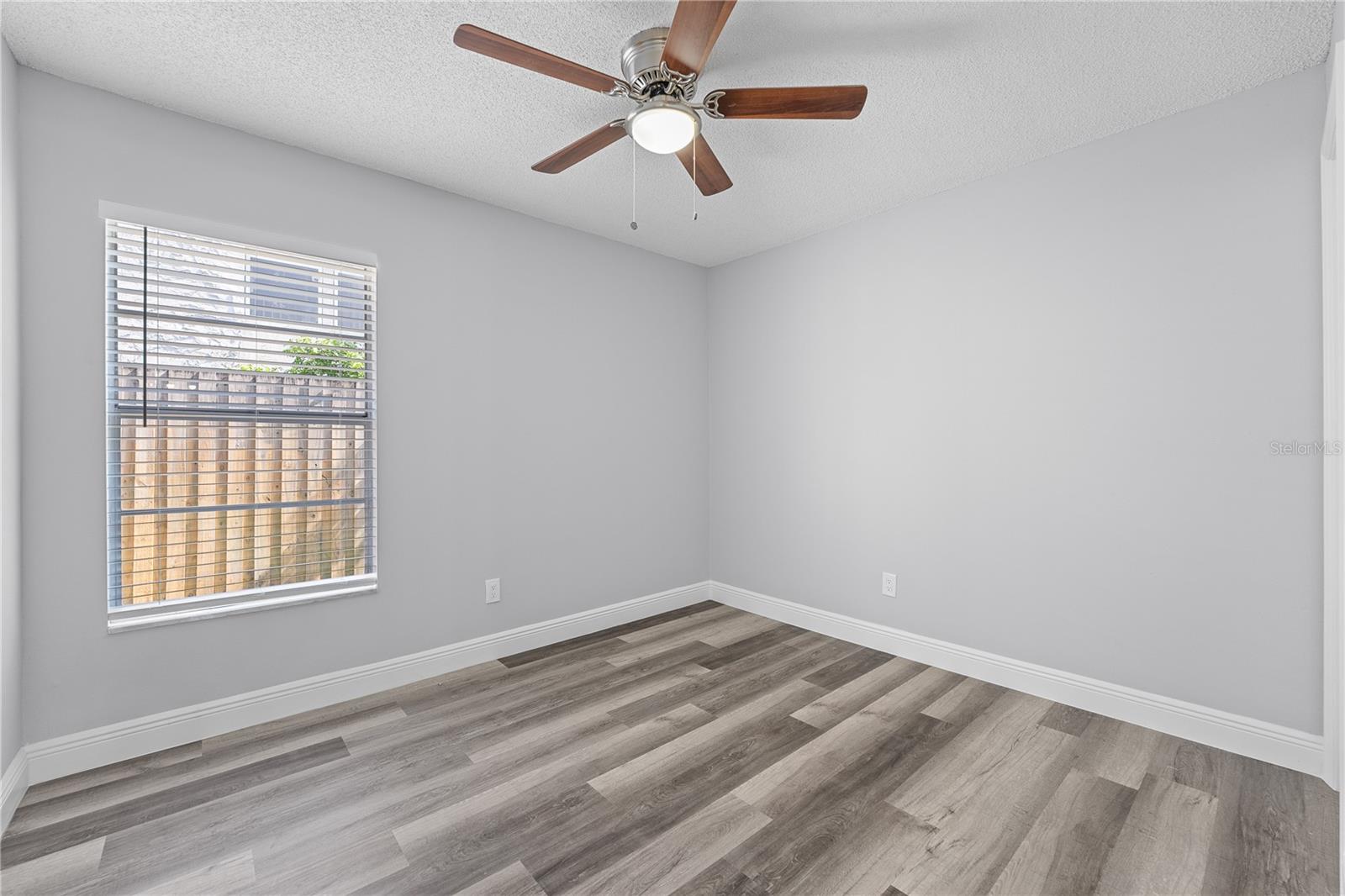 432 BOXWOOD CIR