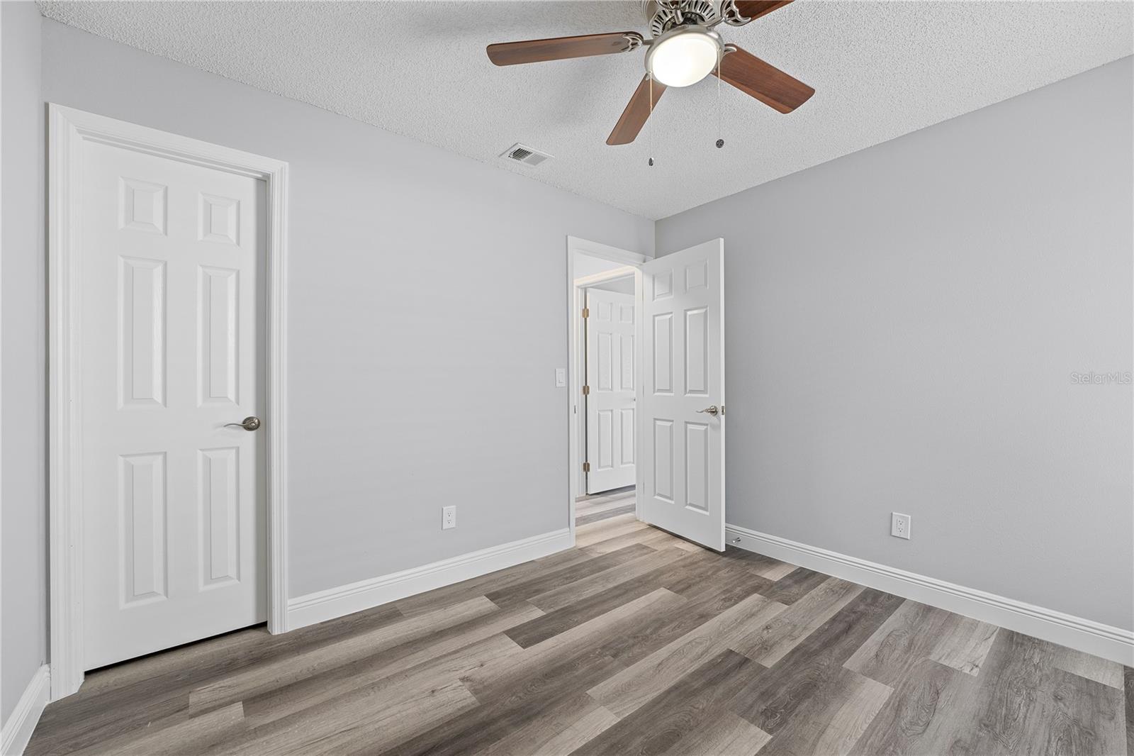 432 BOXWOOD CIR