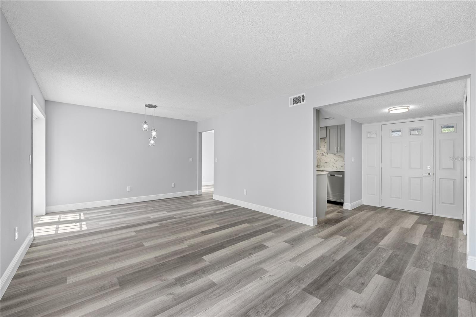 432 BOXWOOD CIR