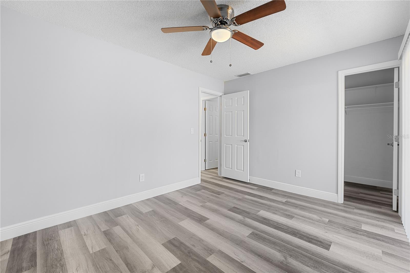 432 BOXWOOD CIR