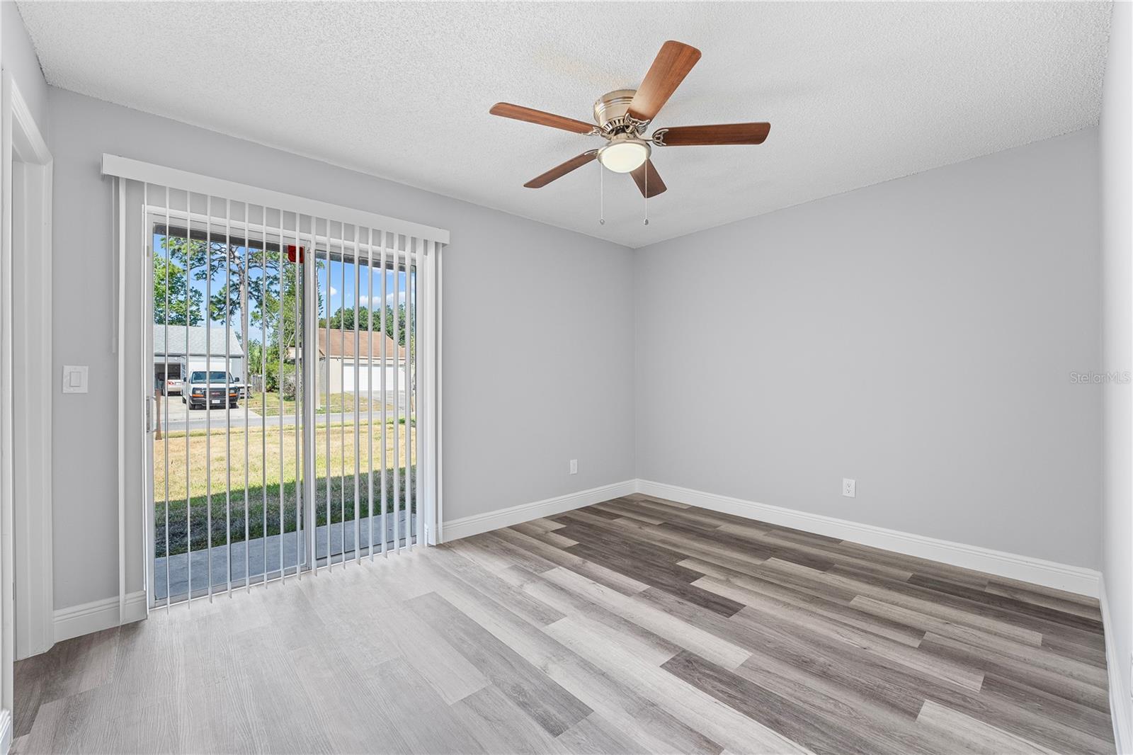 432 BOXWOOD CIR