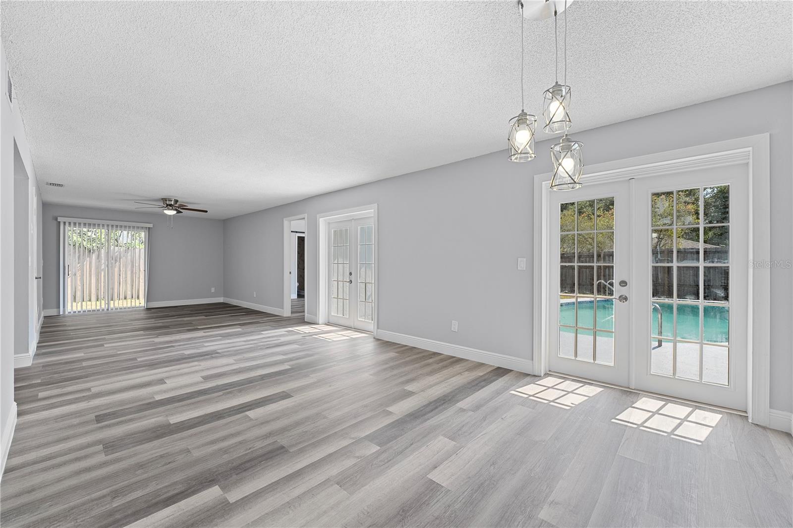 432 BOXWOOD CIR