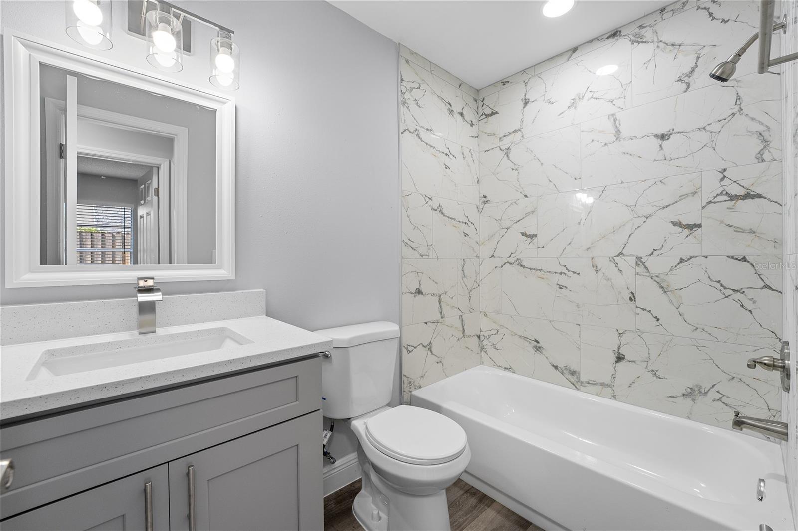 432 BOXWOOD CIR