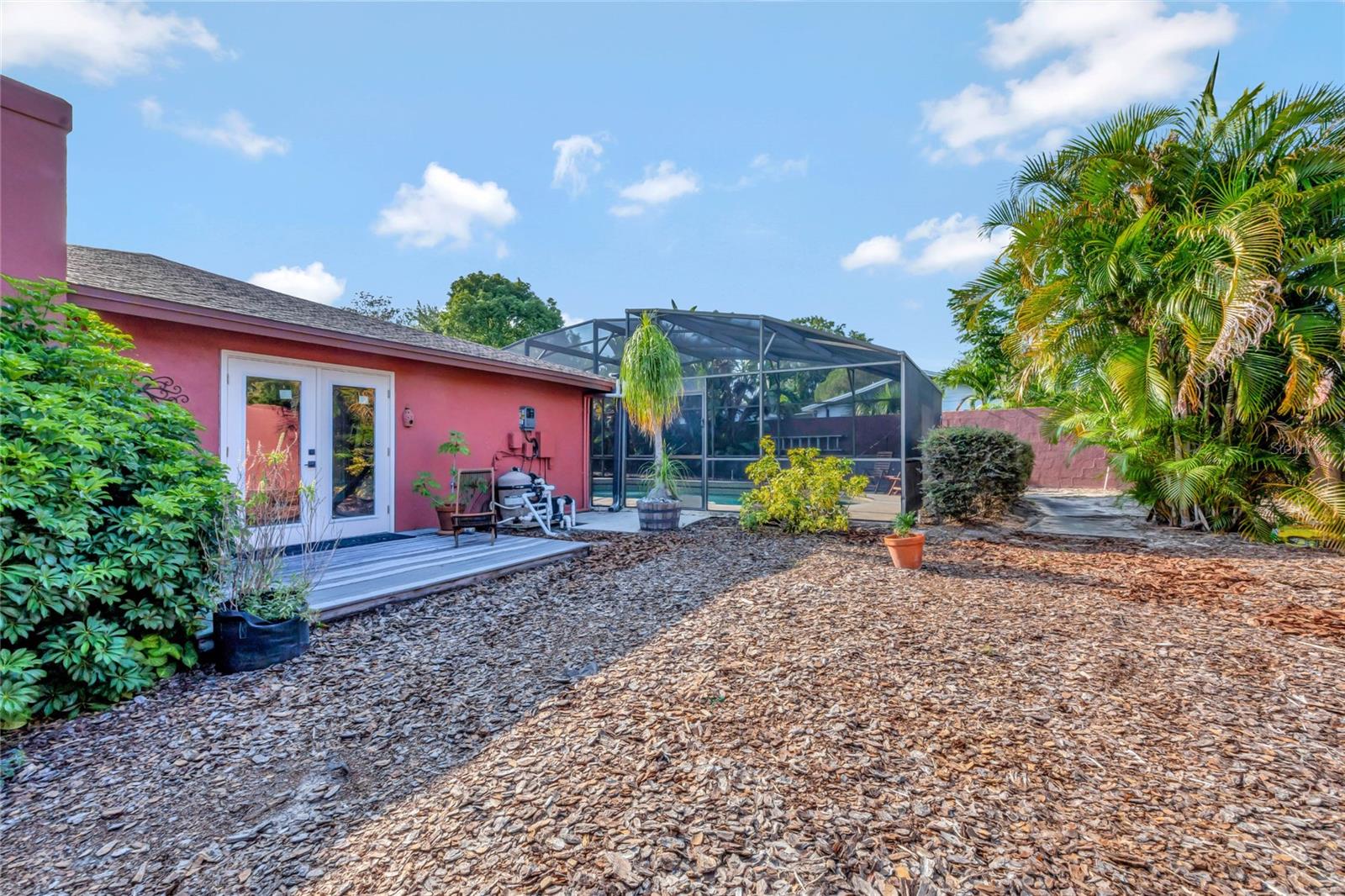 260 RIPPLING LN