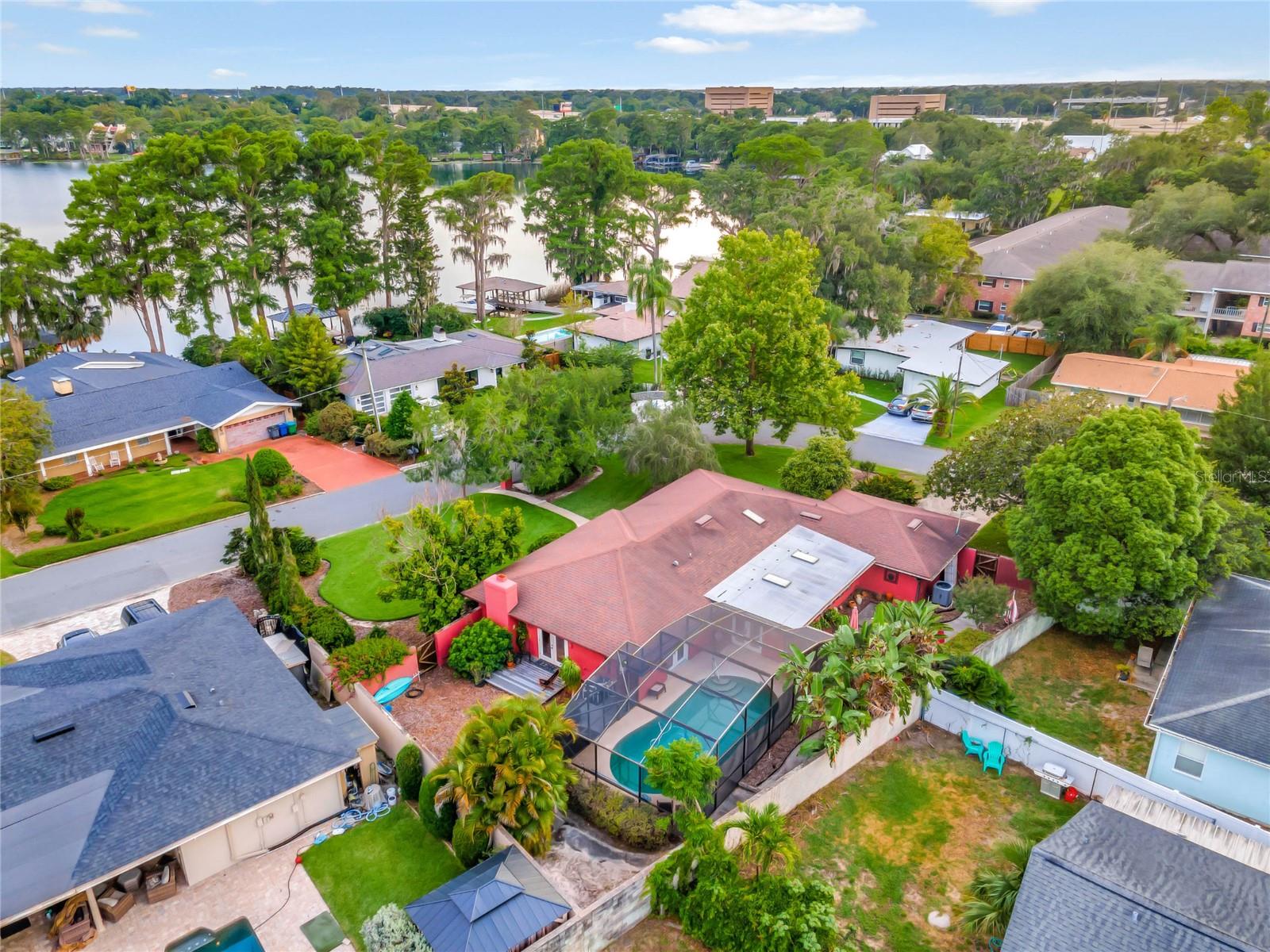 260 RIPPLING LN