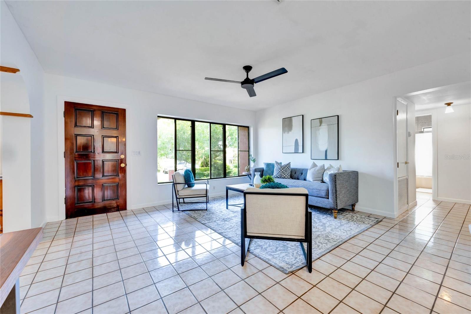 260 RIPPLING LN