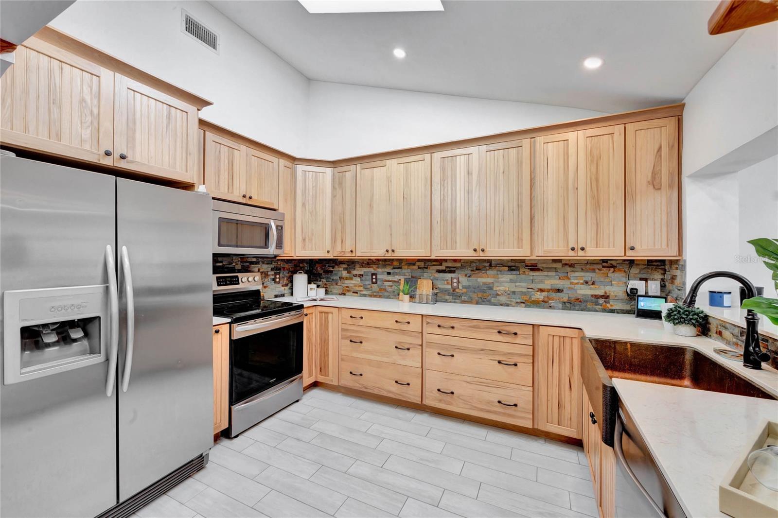 260 RIPPLING LN