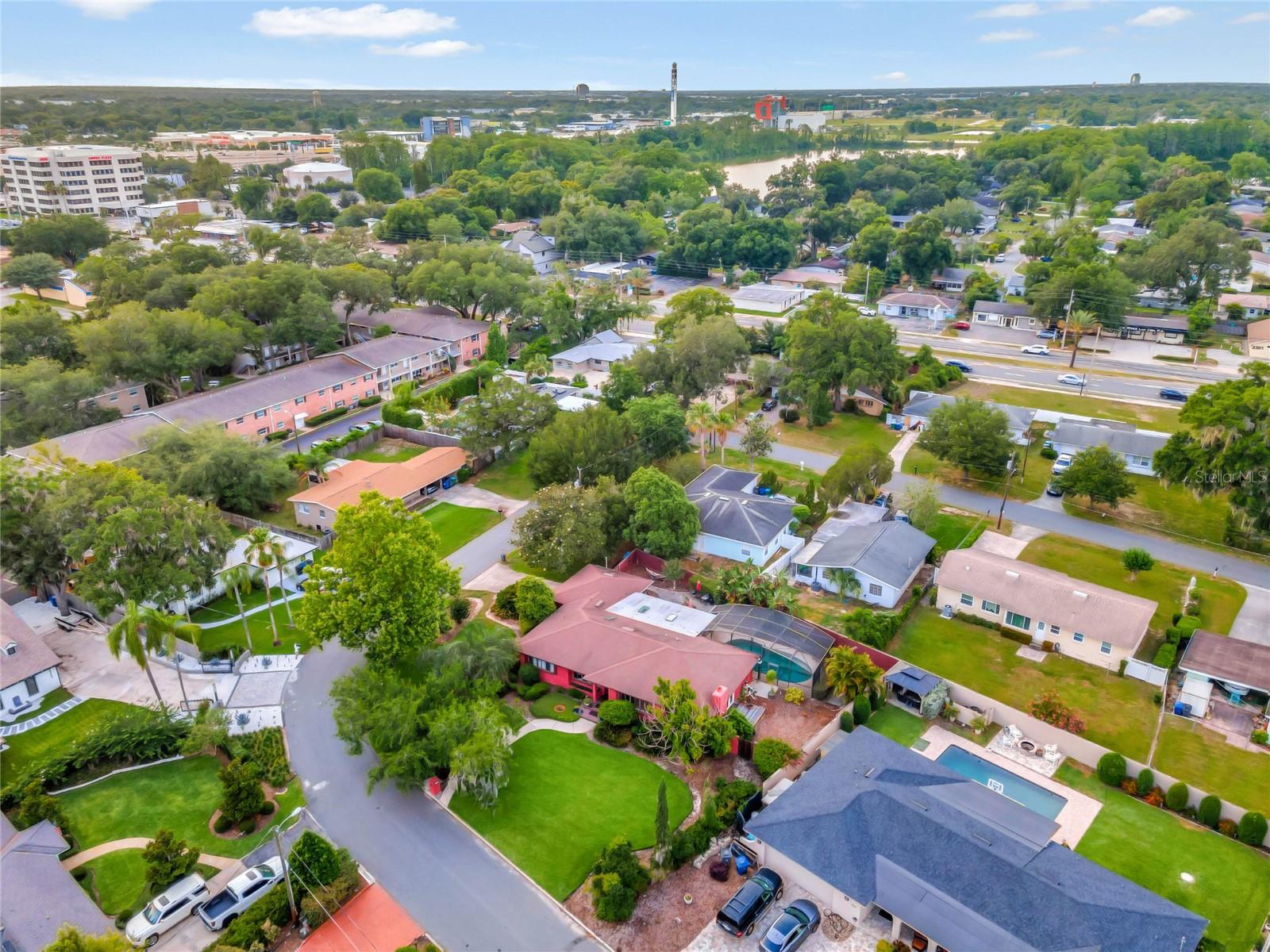 260 RIPPLING LN