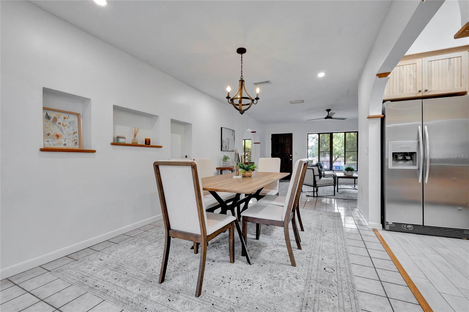 260 RIPPLING LN