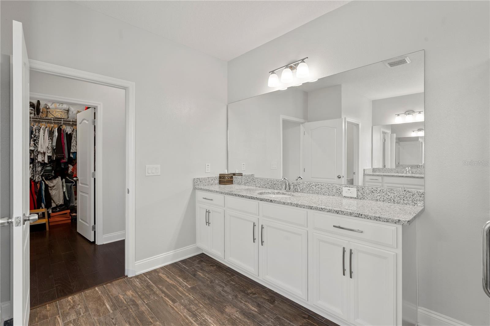 15185 WHITE WAGTAIL LN
