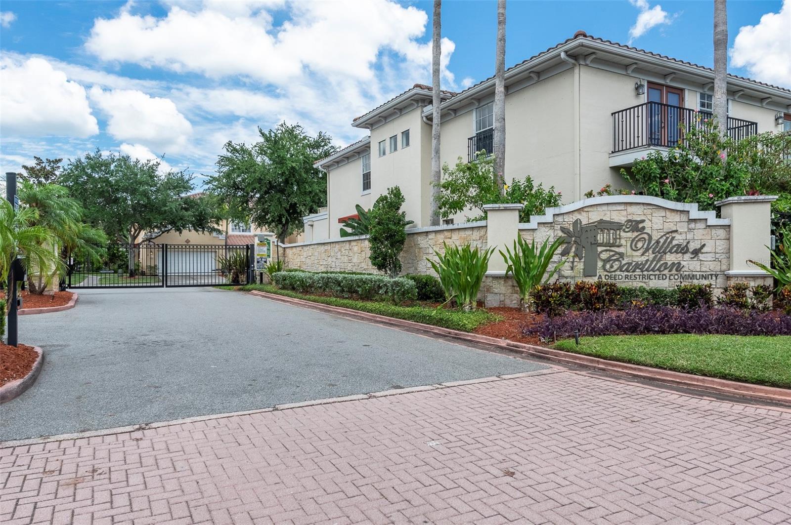 285 VALENCIA CIR