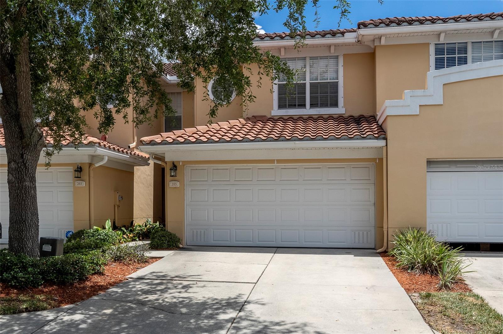 285 VALENCIA CIR