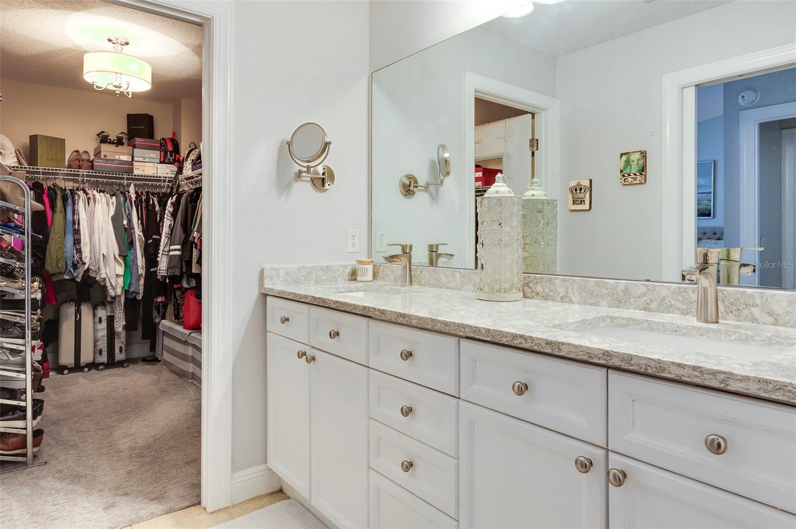 285 VALENCIA CIR