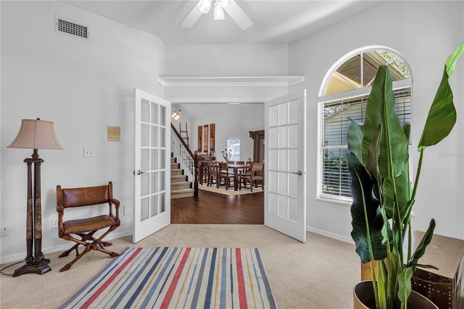 5231 SECLUDED OAKS DR