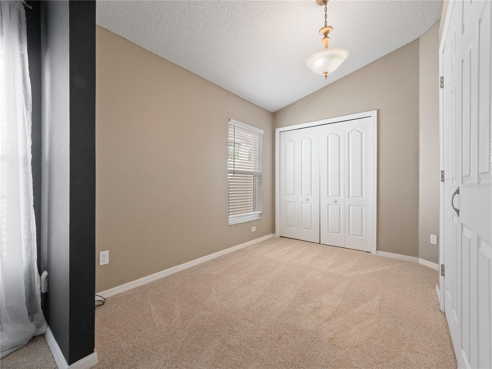 9469 SOUTHERN GARDEN CIR