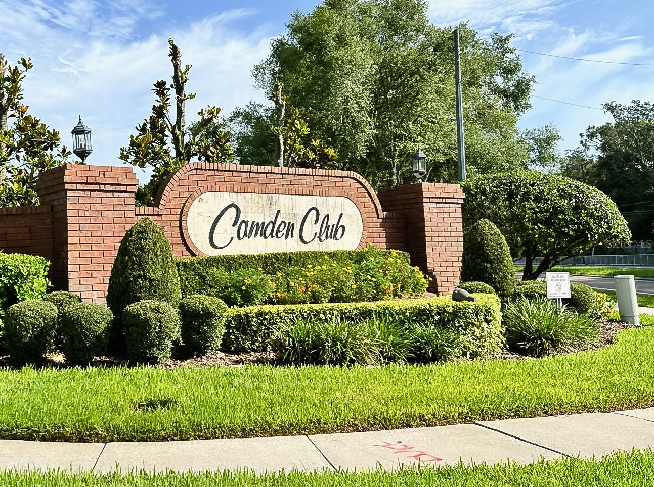 9469 SOUTHERN GARDEN CIR