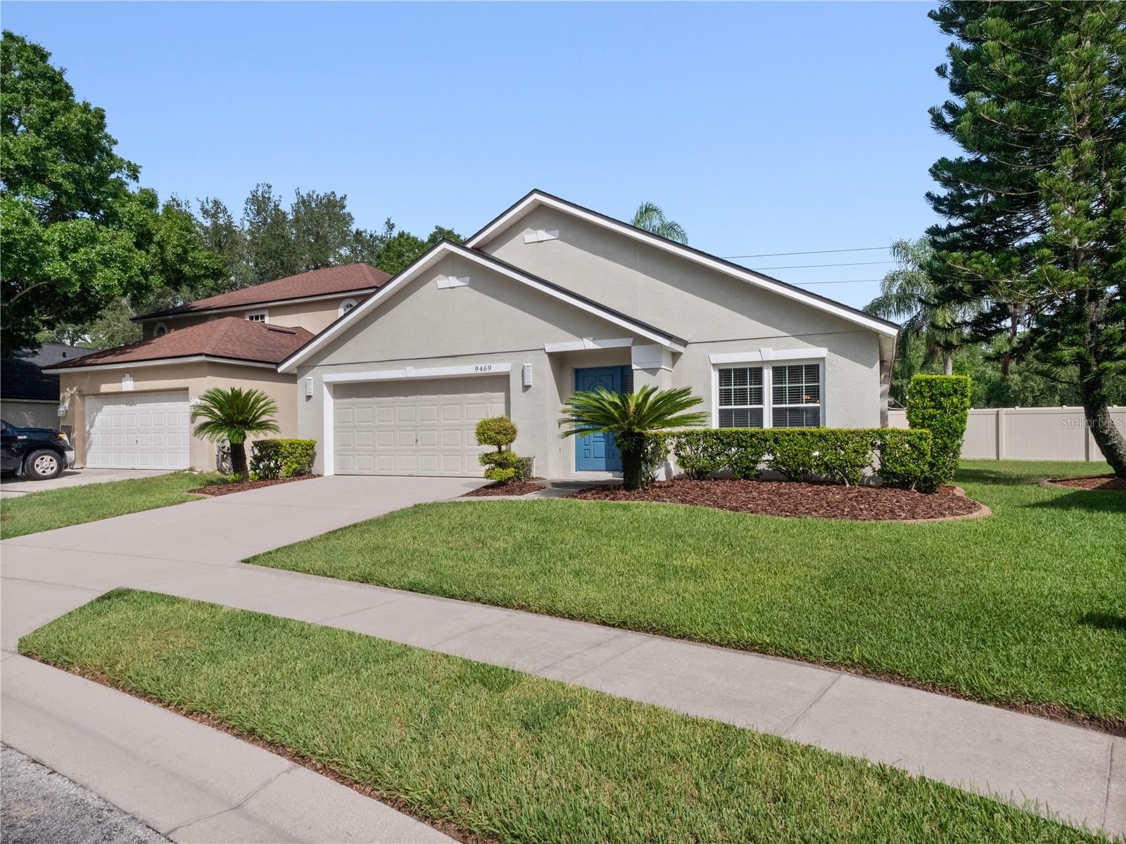 9469 SOUTHERN GARDEN CIR