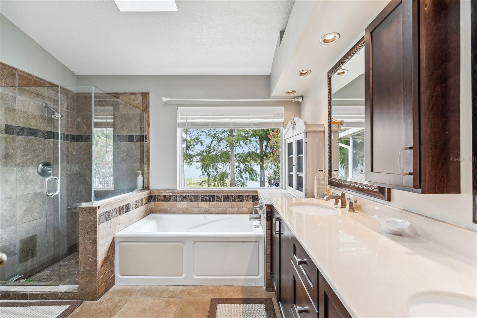 3122 TALL TIMBER DR
