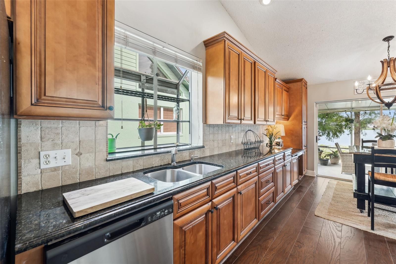 3122 TALL TIMBER DR