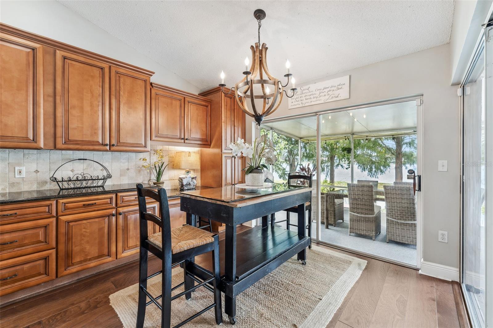 3122 TALL TIMBER DR