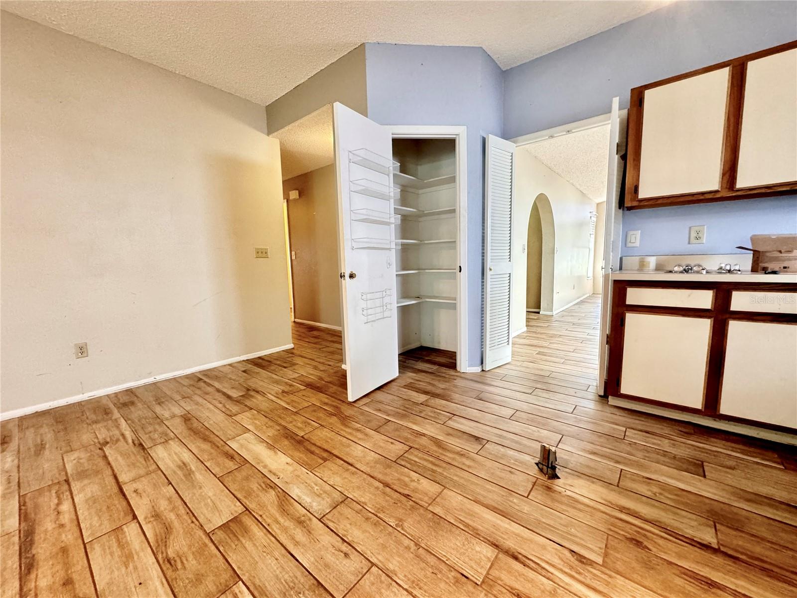 1045 SUGARBERRY TRL