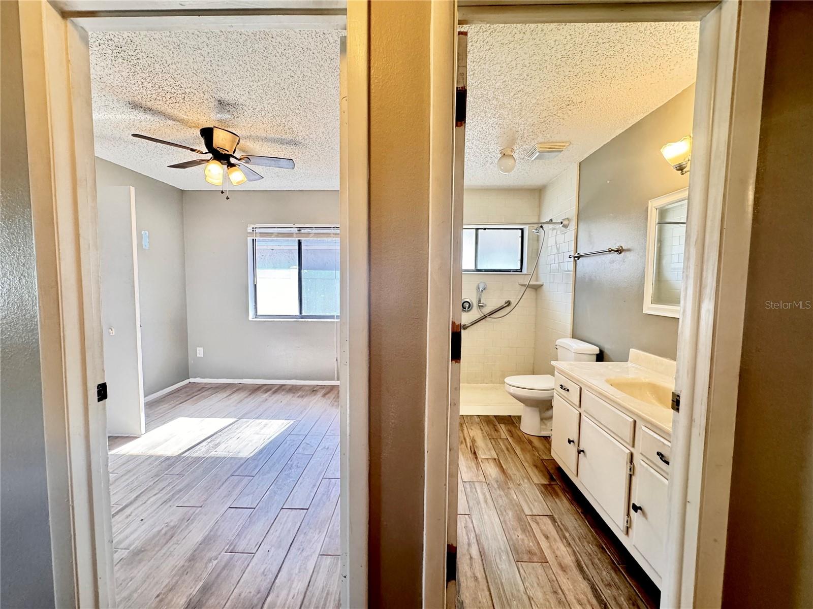 1045 SUGARBERRY TRL