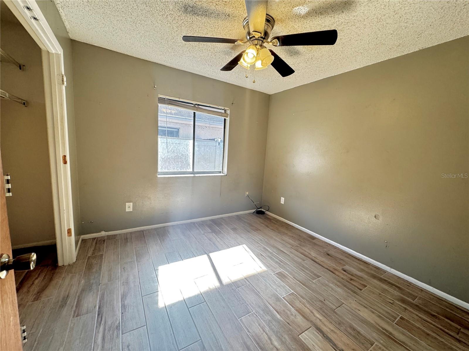 1045 SUGARBERRY TRL