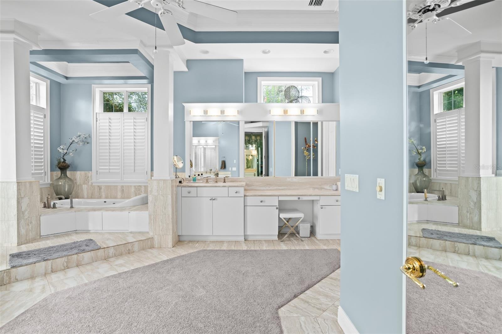 9127 POINT CYPRESS DR