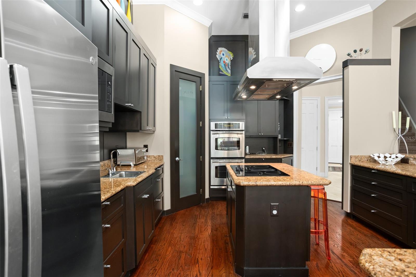 9127 POINT CYPRESS DR