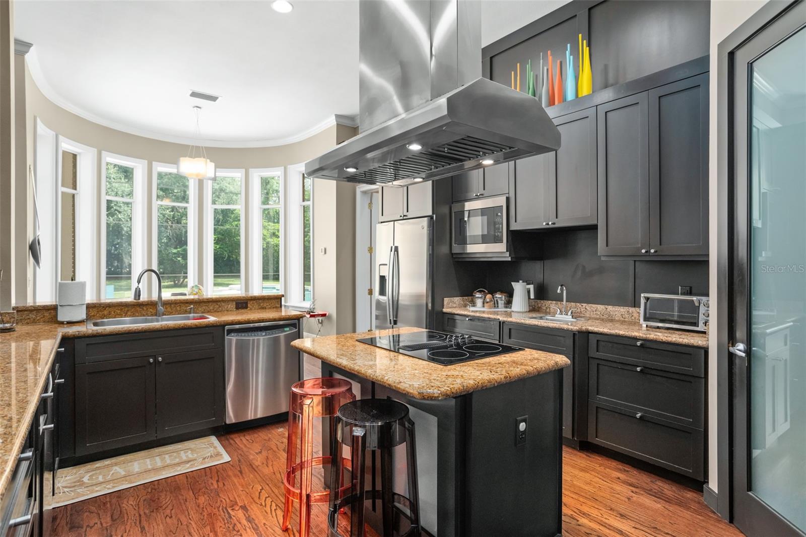 9127 POINT CYPRESS DR