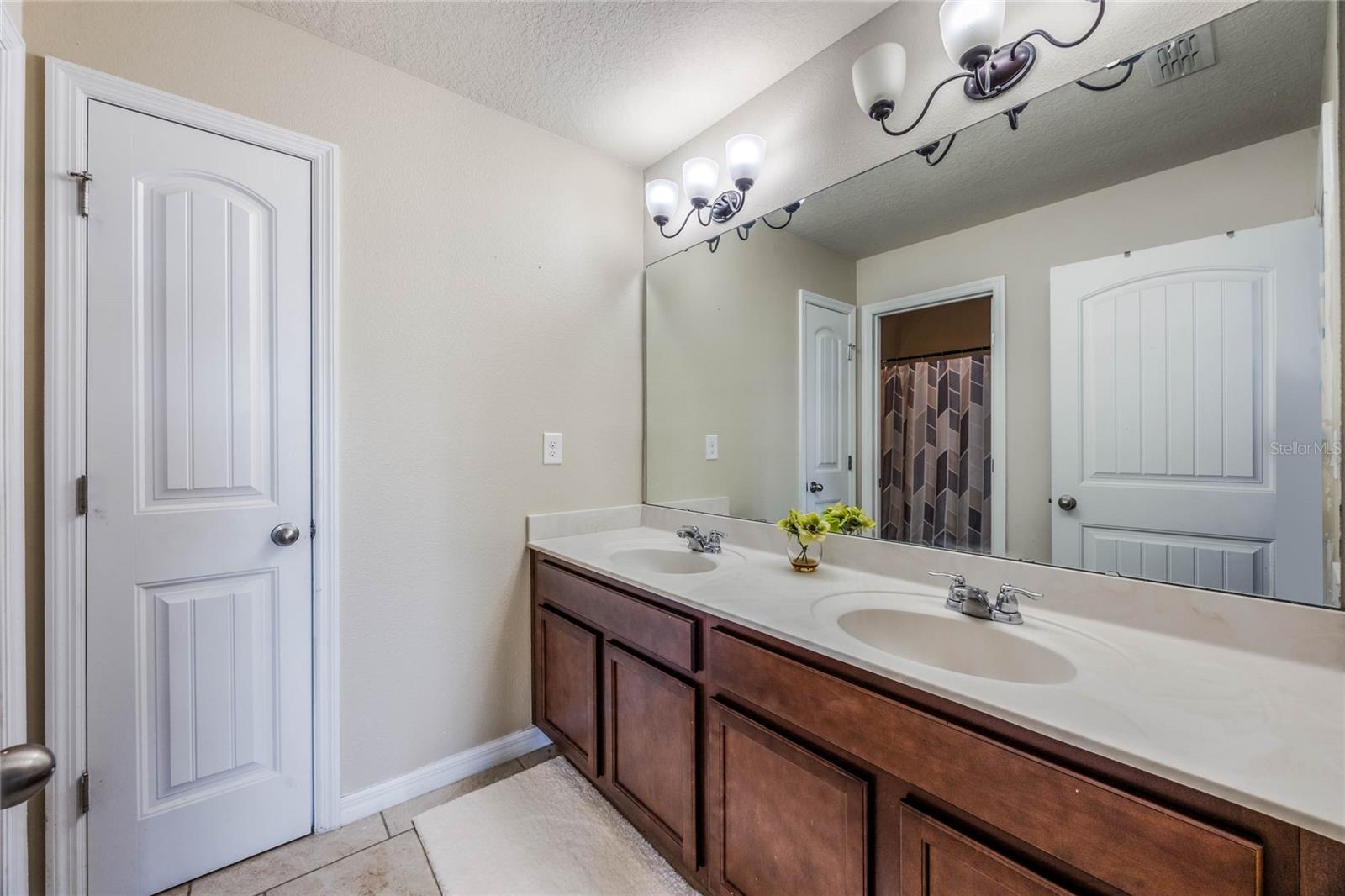 13525 SILVER STRAND FALLS DR