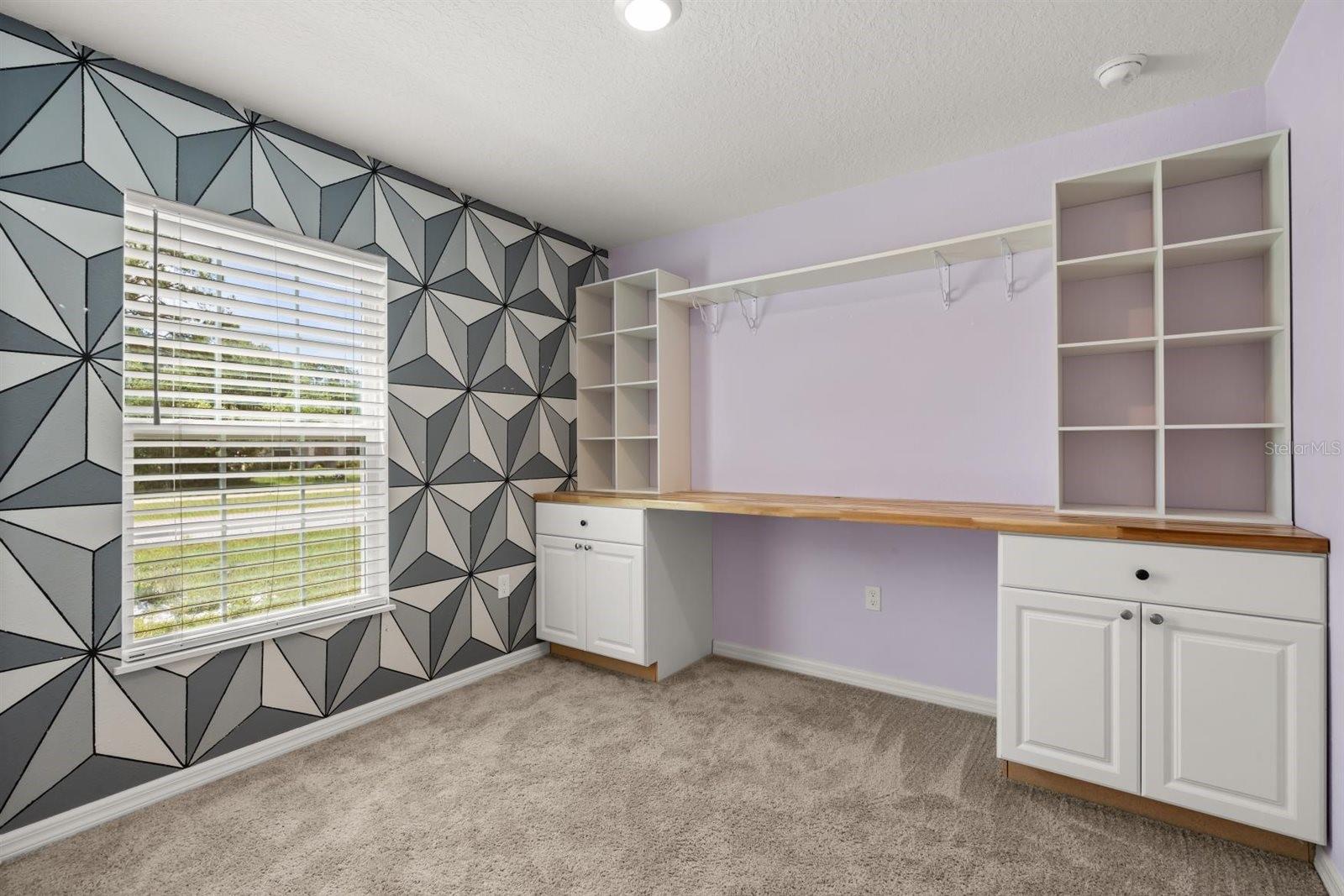 8 SLIPPER FLOWER PATH E