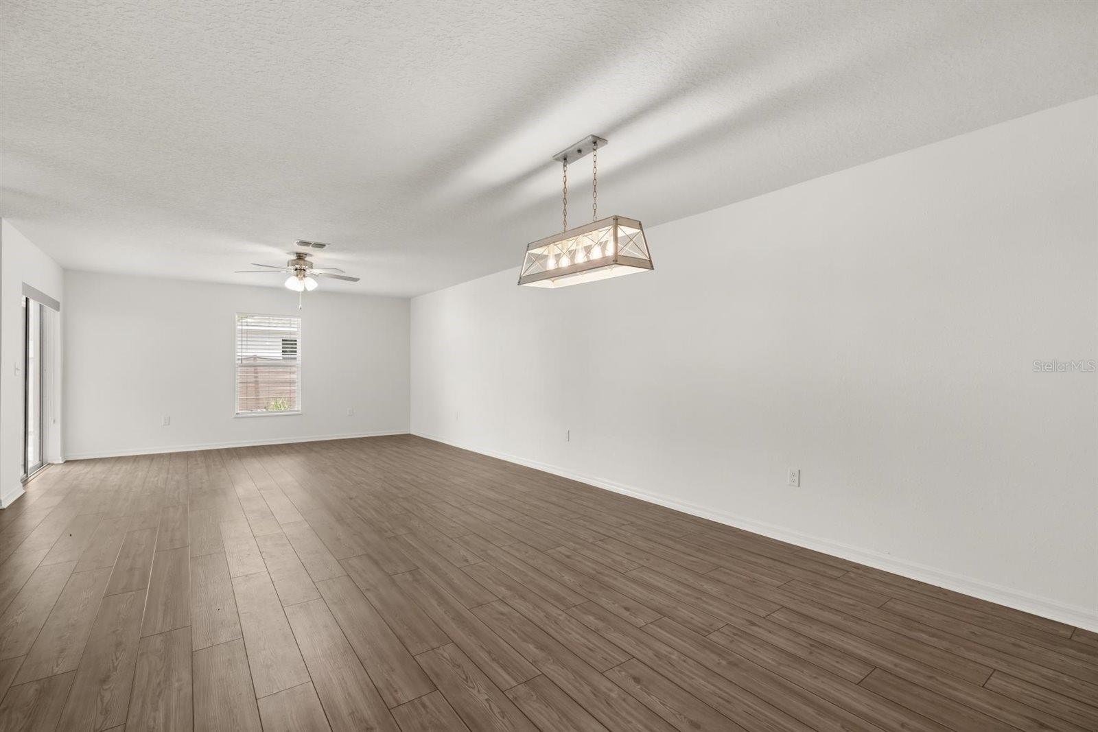 8 SLIPPER FLOWER PATH E