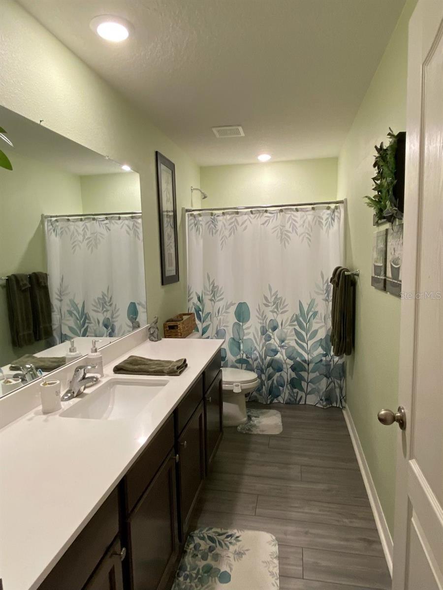 8 SLIPPER FLOWER PATH E