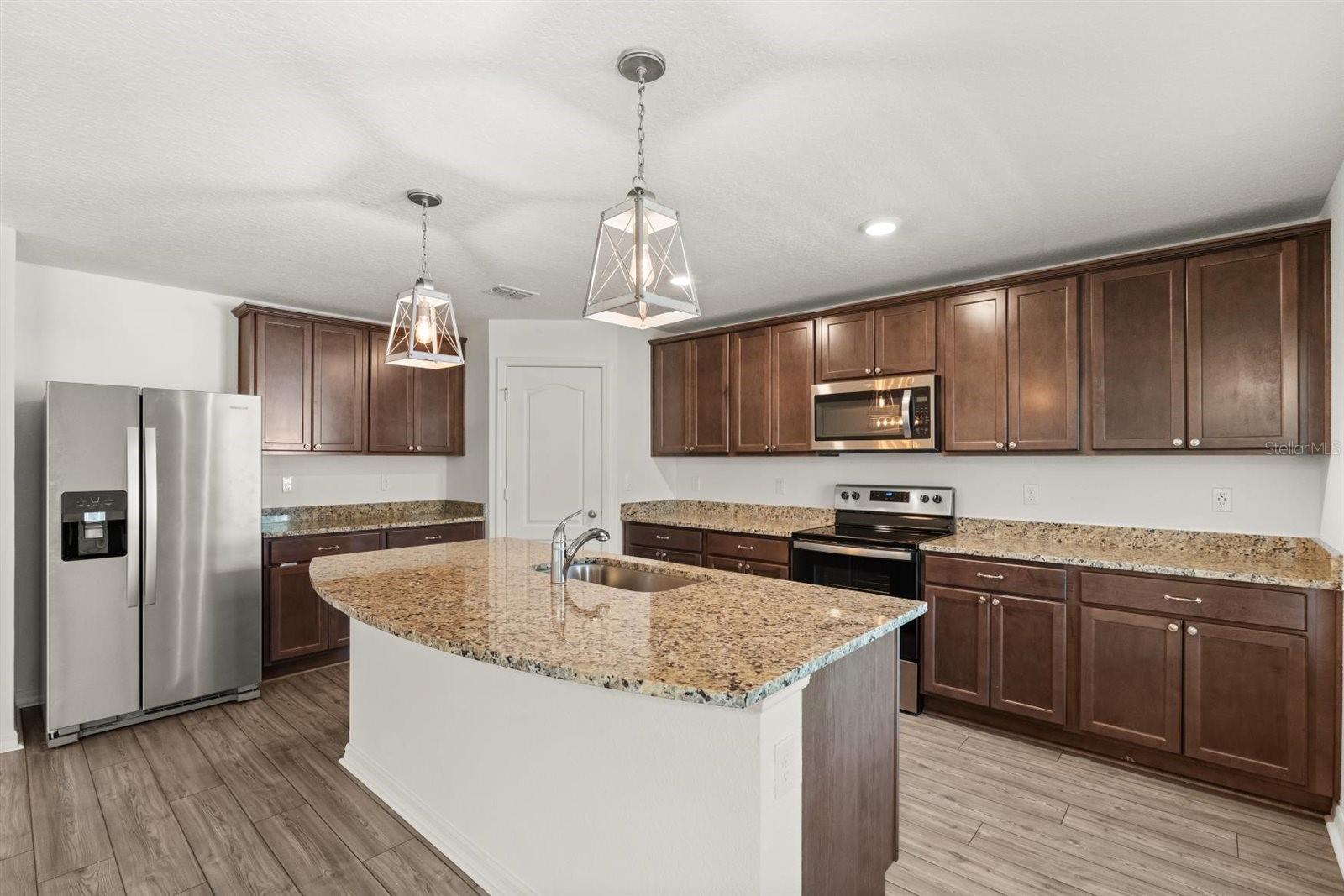 8 SLIPPER FLOWER PATH E